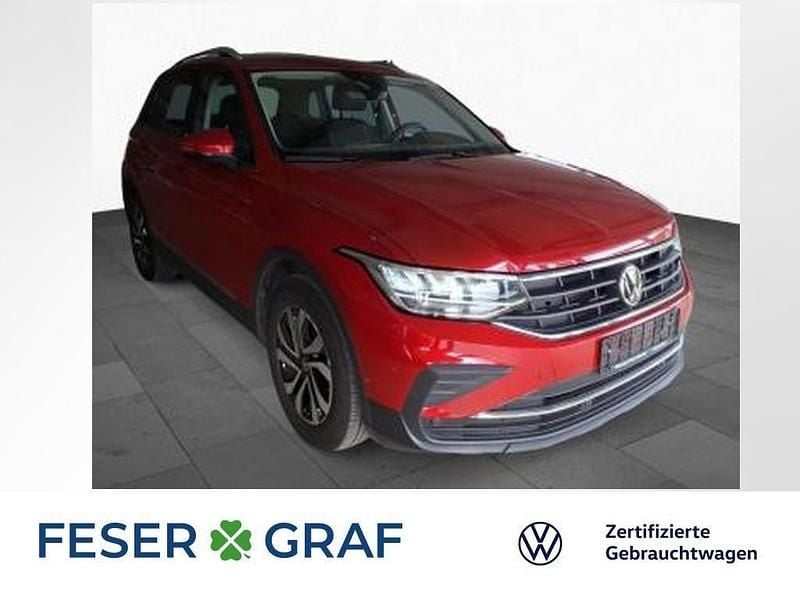 Kings red metallic Gebraucht 2022 VW Tiguan Active SUV | 27.810 € (Guter Preis) - Bild 1/2