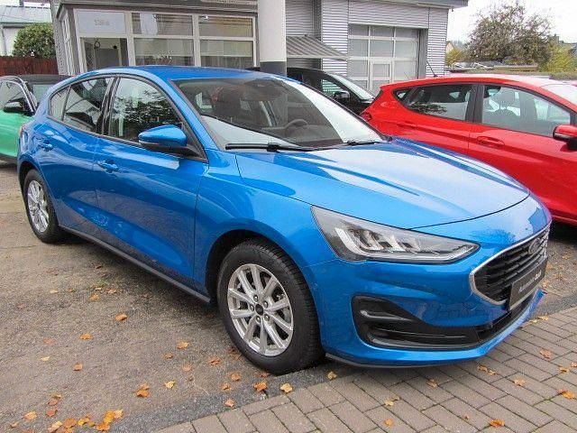 Gebraucht Ford Focus 155 PS (114 kW) 2022 Dynamic  blau Limousine