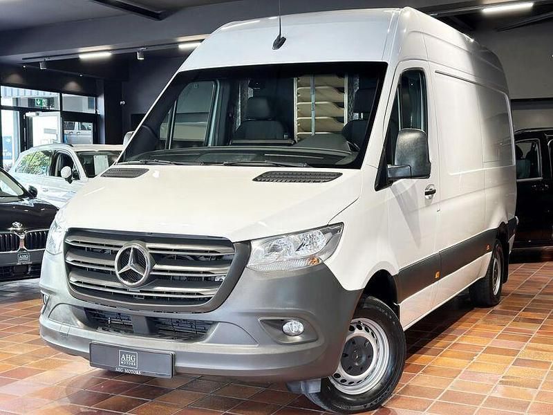 Gebraucht Mercedes Sprinter 163 PS (119 kW) 2020 Arktikweiß mb 9147 Van
