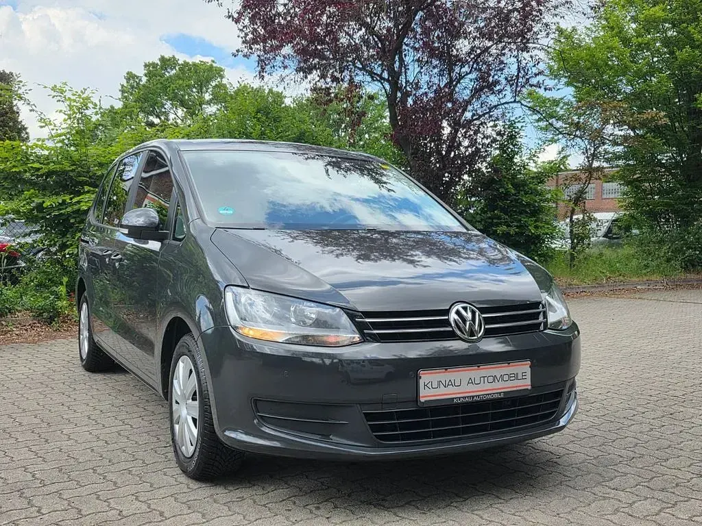 Gebraucht VW Sharan Trendline 116 PS (85 kW) 2012 Grau Van / Kleinbus
