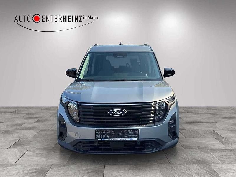 Neu Ford Tourneo Courier Titanium 125 PS (91 kW) 2025 Solar silber Van / Kleinbus
