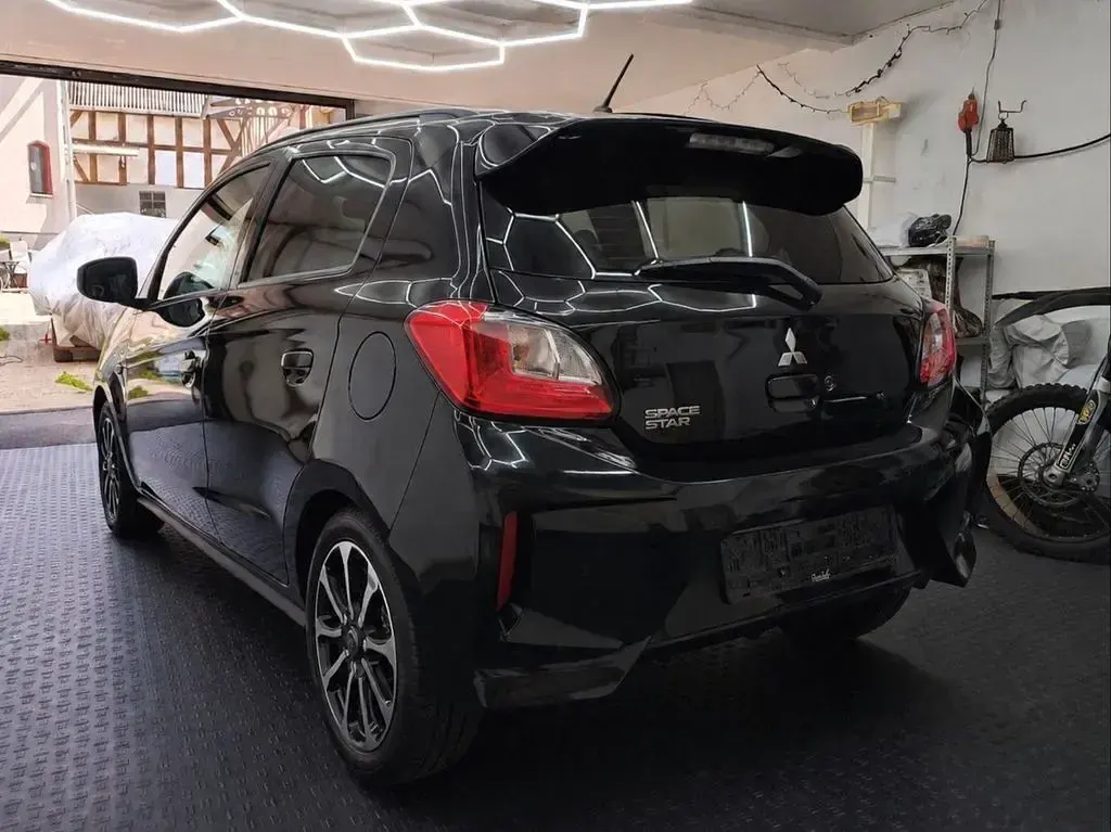 Gebraucht Mitsubishi Space Star Top 80 PS (58 kW) 2021 Schwarz Kleinwagen