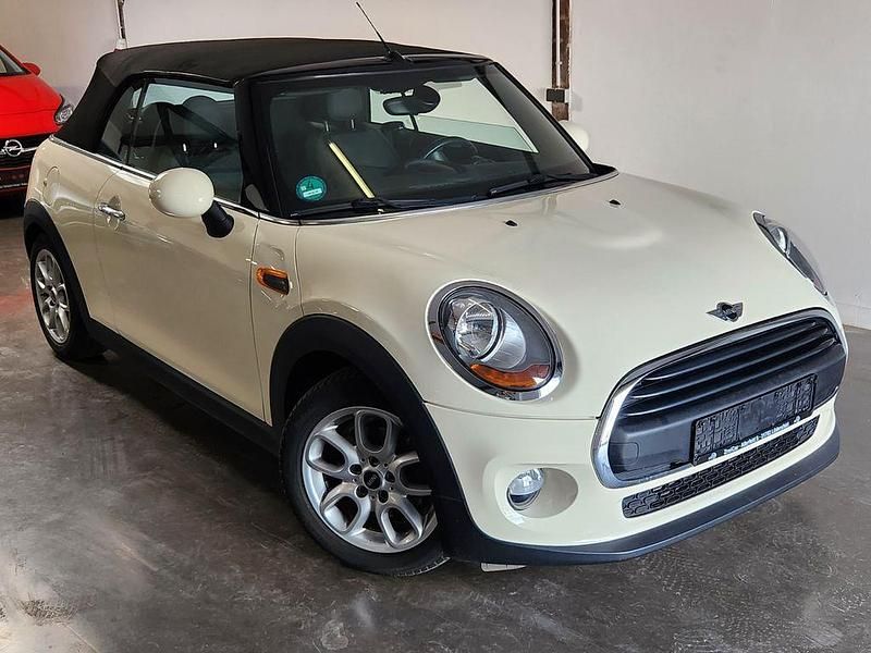 Weiß Gebraucht 2017 Mini One Cabriolet Cabrio | 14.990 € (Guter Preis) - Bild 1/4