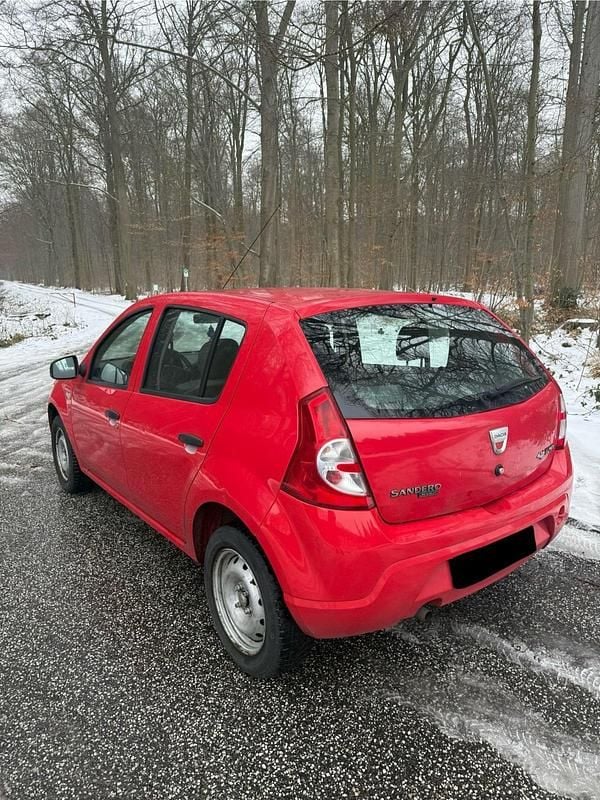 Gebraucht Dacia Sandero 75 PS (55 kW) 2009 Rot Kleinwagen