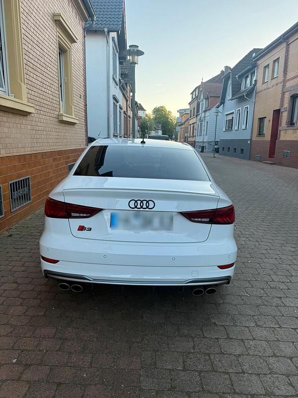Gebraucht Audi S3 Comfort 300 PS (220 kW) 2020 Weiß Limousine