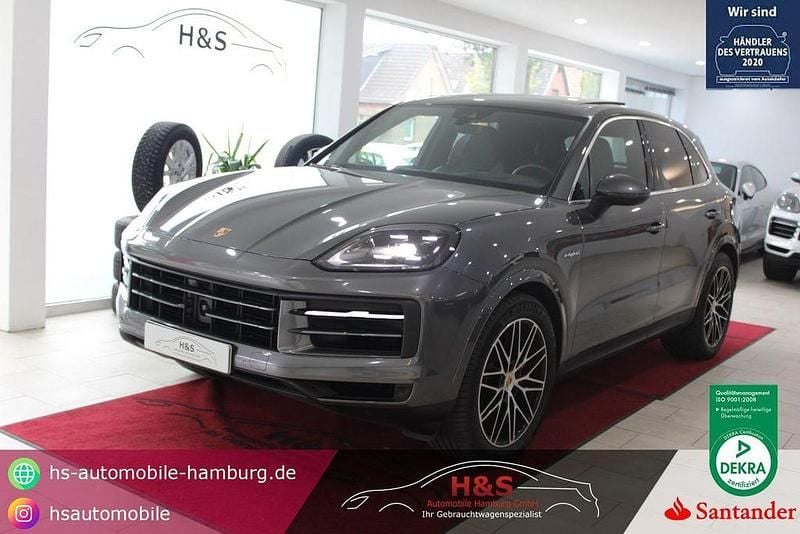 Grau Gebraucht 2024 Porsche Cayenne S E-Hybrid SUV | 99.900 € - Bild 1/4
