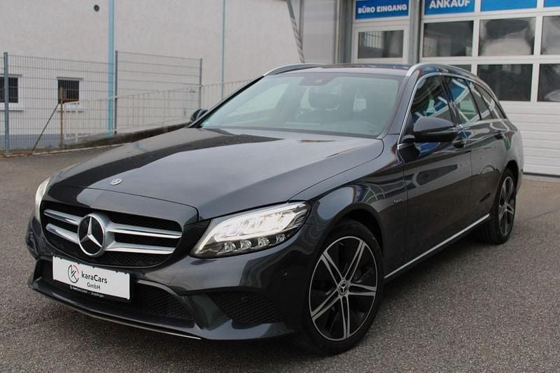 Gebraucht Mercedes C300e 306 PS (225 kW) 2019 Grau Limousine