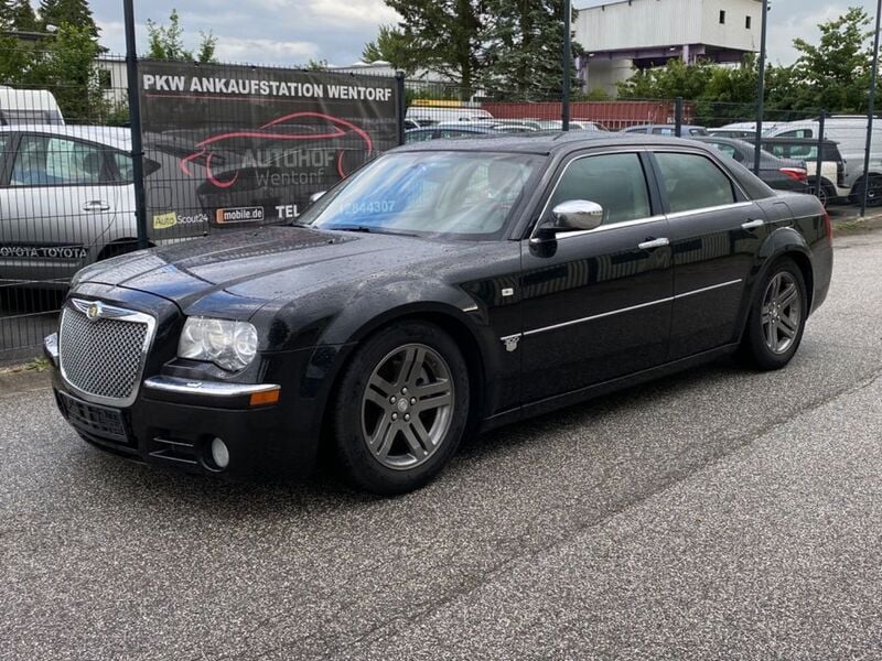 Schwarz Gebraucht 2007 Chrysler 300C Limousine | 3.950 € - Bild 1/4
