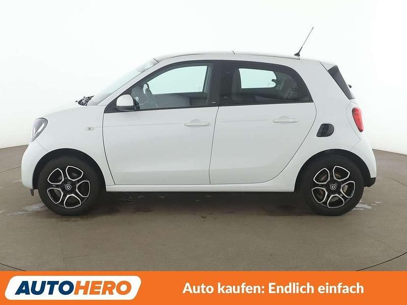 Gebraucht Smart ForFour Prime 90 PS (66 kW) 2019 Weiß Kleinwagen