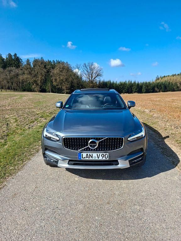 Gebraucht Volvo V90 CC Pro 235 PS (172 kW) 2018 Grau Kombi