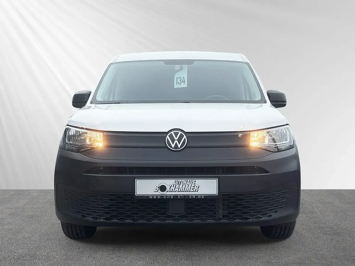 Gebraucht VW Caddy 102 PS (75 kW) 2023 Weiß Van / Kleinbus