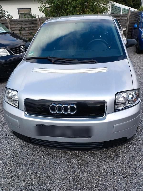 Silber Gebraucht 2002 Audi A2 Kleinwagen | 989 € (Superpreis) - Bild 1/4