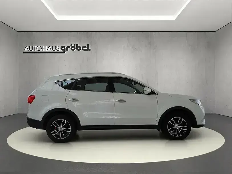 Gebraucht DFSK Glory 580 145 PS (106 kW) 2024 Weiß SUV