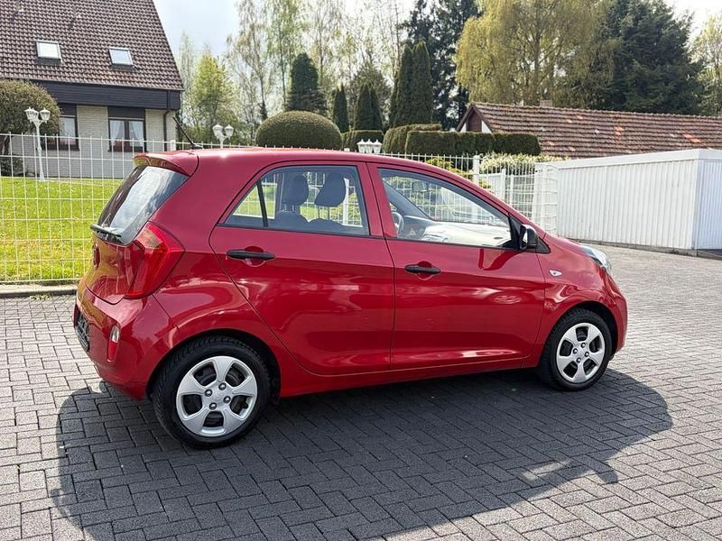 Second-hand Kia Picanto 69 CP (50 kW) 2013 Roșu Hatchback