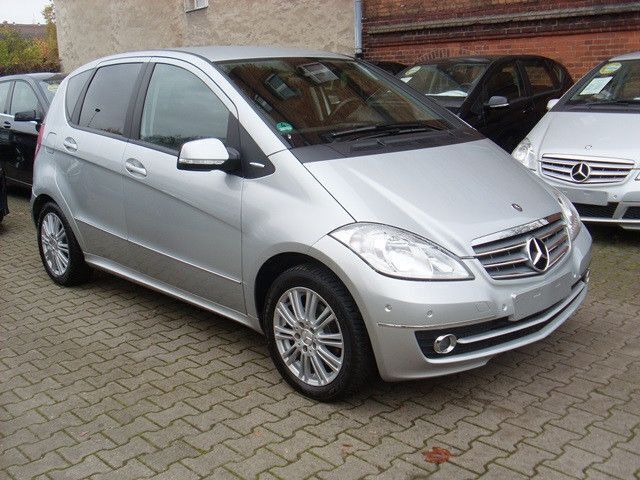 Gebraucht Mercedes A170 Elegance 116 PS (85 kW) 2009 Silber Limousine