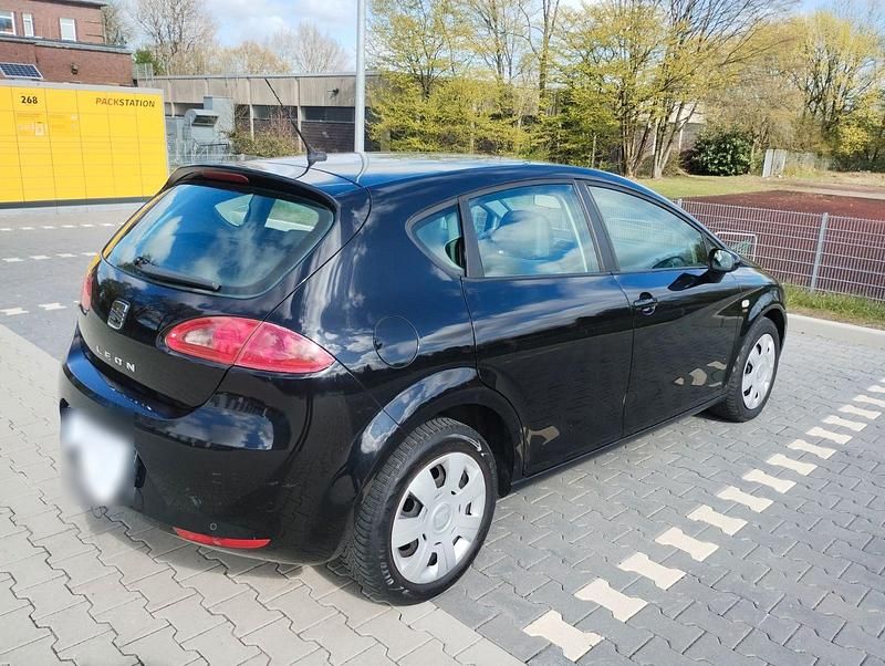 Second-hand Seat Leon 140 CP (102 kW) 2006 Negru Hatchback