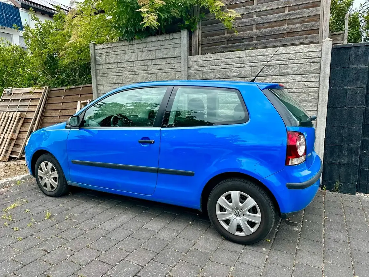 Gebraucht VW Polo 60 PS (44 kW) 2009 Blau Kleinwagen