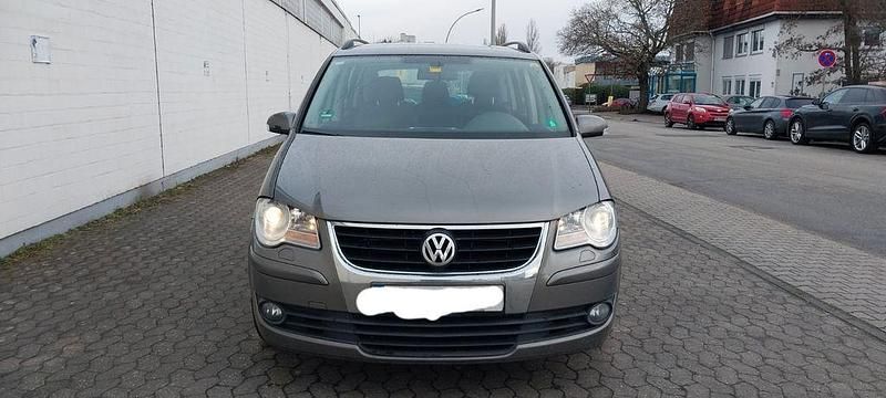 Gebraucht VW Touran Trendline 140 PS (102 kW) 2008 Grau Van / Kleinbus
