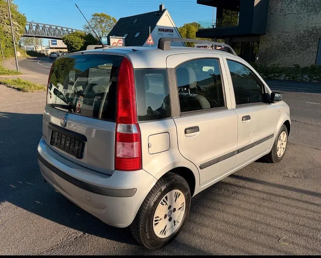 Gebraucht Fiat Panda 60 PS (44 kW) 2009 Silber Kleinwagen