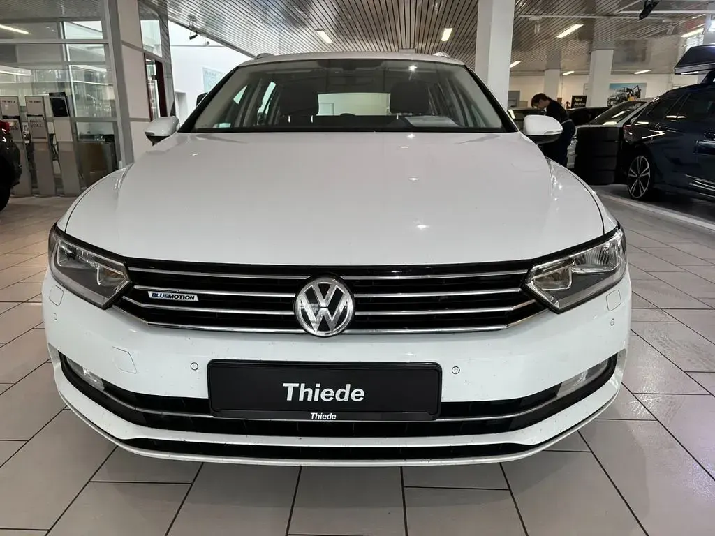 Gebraucht VW Passat 150 PS (110 kW) 2017 Weiss Limousine