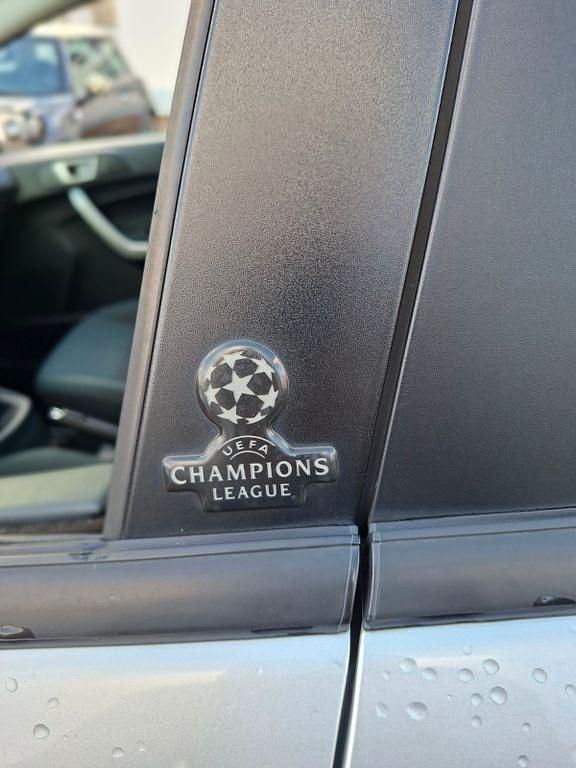 Gebraucht Ford Fiesta Trend 82 PS (60 kW) 2012 Silber Kleinwagen