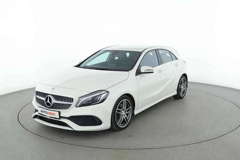 Weiß Gebraucht 2016 Mercedes A250 AMG Limousine | 18.390 € (Fairer Preis) - Bild 1/3