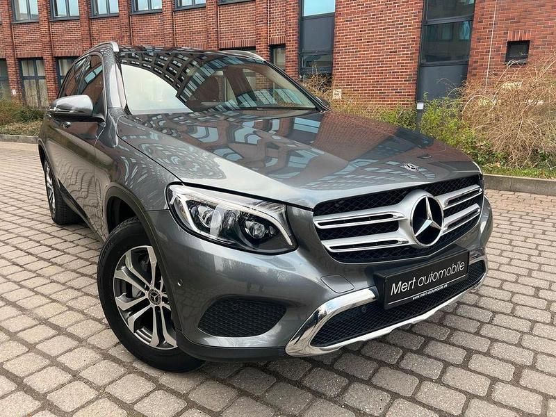 Gebraucht Mercedes GLC350 258 PS (189 kW) 2017 Grau SUV