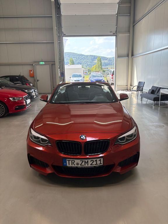 Orange Gebraucht 2021 BMW 218 Performance Cabrio | 27.499 € (Fairer Preis) - Bild 1/4