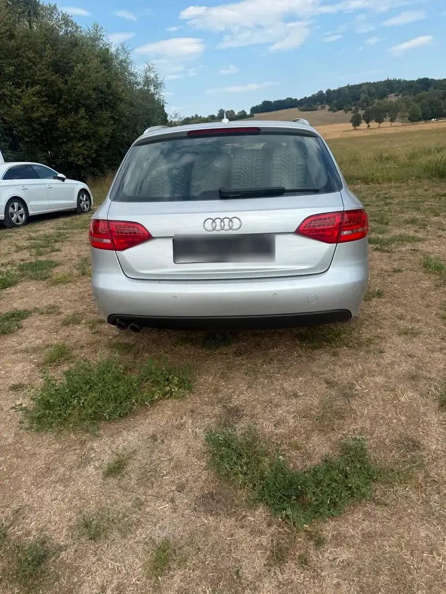 Gebraucht Audi A4 125 PS (91 kW) 2011 Silber Kombi