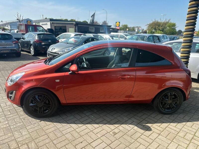 Gebraucht Opel Corsa Color Edition 87 PS (63 kW) 2012 Orange Kleinwagen