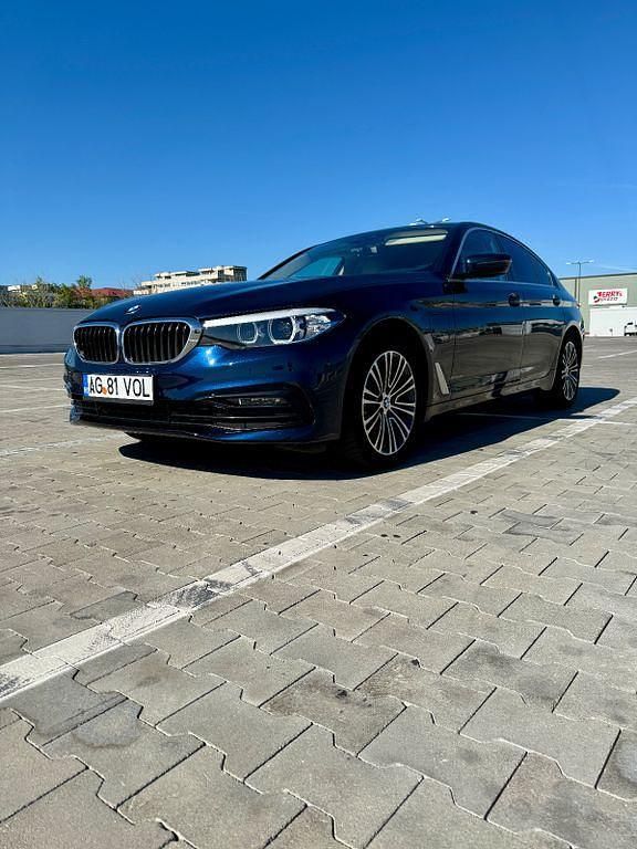Blau Gebraucht 2019 BMW 530e iPerformance Limousine | 24.950 € (Fairer Preis) - Bild 1/4