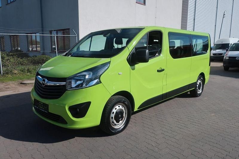 Gebraucht Opel Vivaro 95 PS (69 kW) 2018 Grün Van / Kleinbus