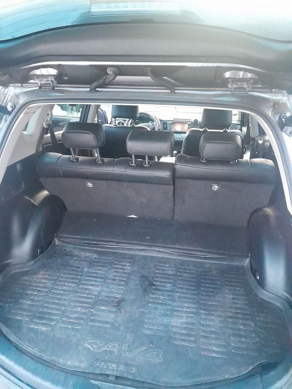 Gebraucht Toyota RAV4 Executive 197 PS (144 kW) 2018 Grau SUV