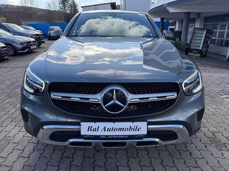 Gebraucht Mercedes GLC300de 194 PS (142 kW) 2022 Grau Coupé