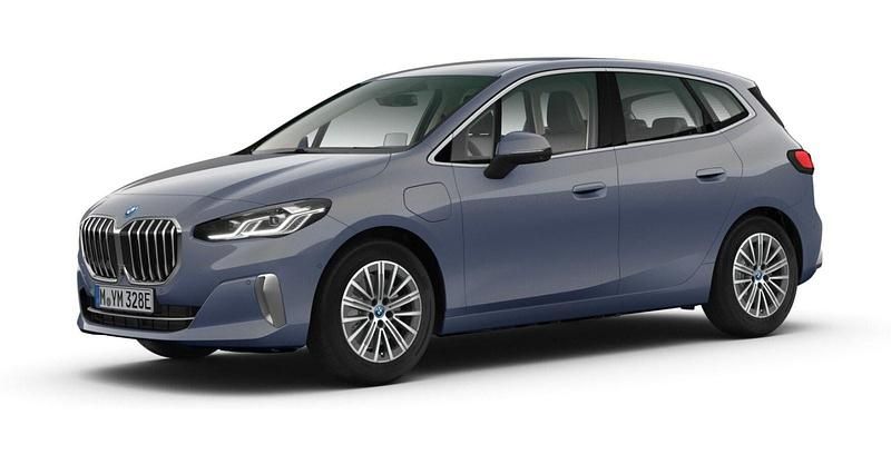 Grau Gebraucht 2023 BMW 230e Active Tourer Luxury Line Van / Kleinbus | 41.209 € (Guter Preis) - Bild 1/4