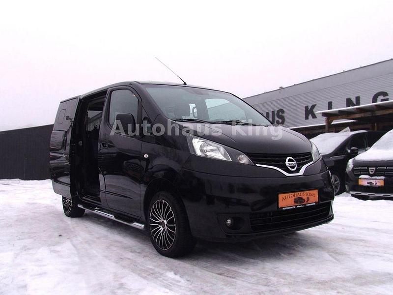 Schwarz Gebraucht 2015 Nissan NV200 Tekna Van / Kleinbus | 11.600 € (Fairer Preis) - Bild 1/4