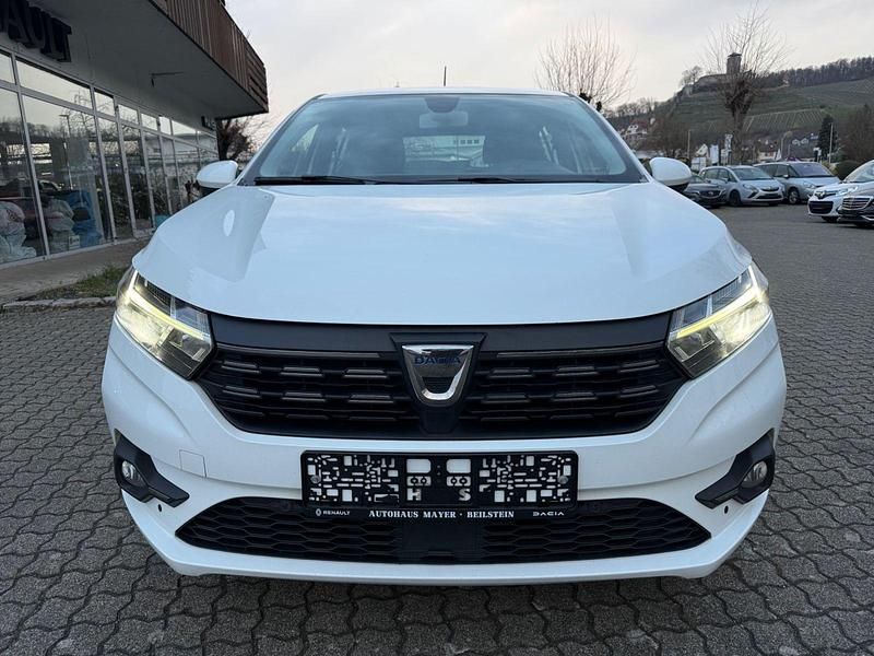 Gebraucht Dacia Sandero Comfort 101 PS (74 kW) 2022 Weiß Kombi