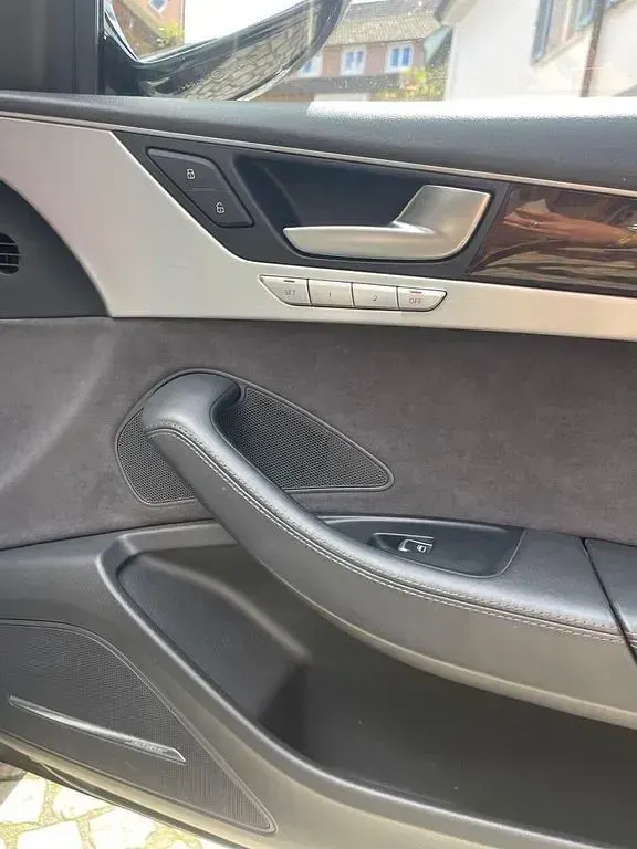 Brugt Audi A8 351 HK (258 kW) 2011 Sort Sedan
