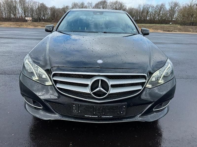 Gebraucht Mercedes E350 252 PS (185 kW) 2013 Schwarz Limousine
