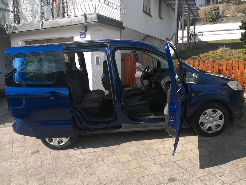 Gebraucht Ford Tourneo Courier 75 PS (55 kW) 2014 Blau Van / Kleinbus