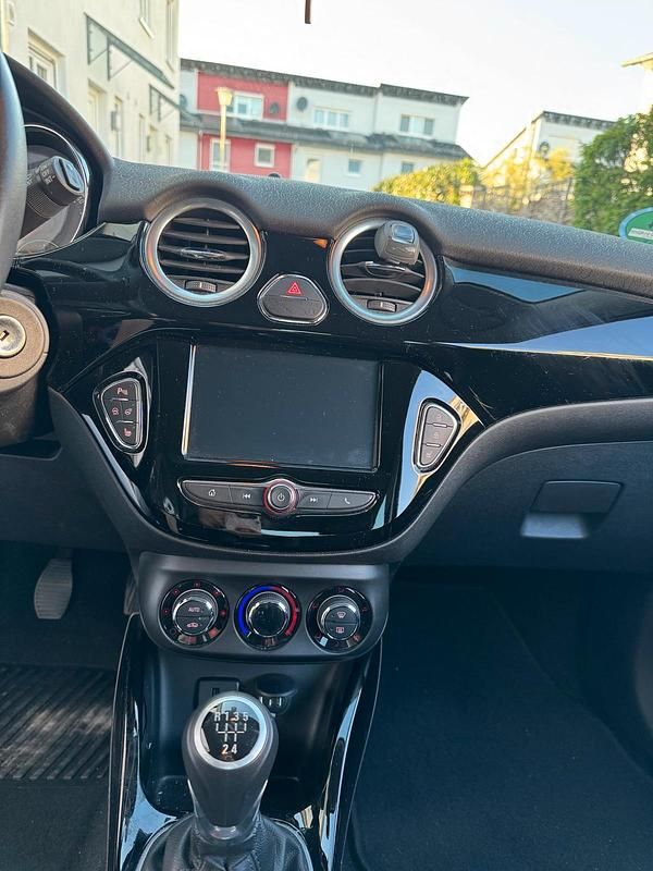 Second-hand Opel Adam 101 CP (74 kW) 2019 Alb Hatchback