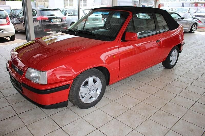 Rot Gebraucht 1987 Opel Kadett Cabrio | 5.000 € - Bild 1/4