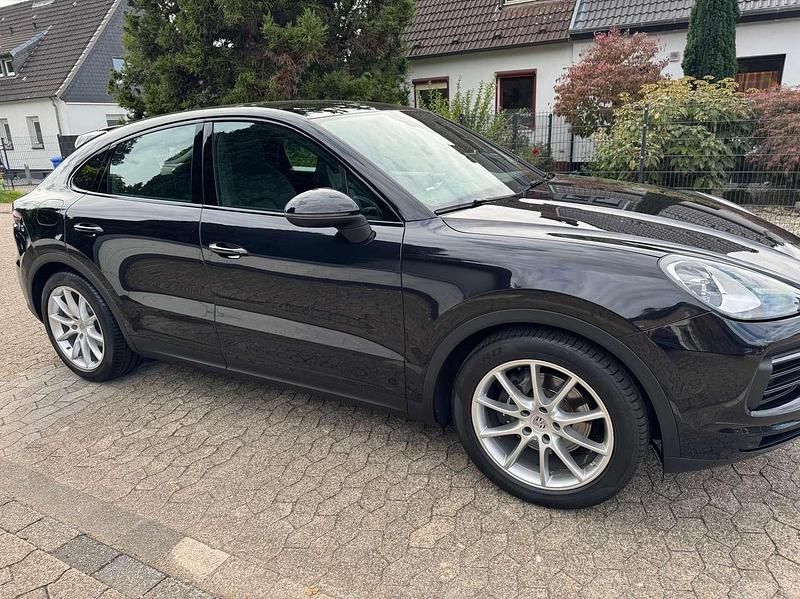 Gebraucht Porsche Cayenne Coupe Sport 340 PS (250 kW) 2020 Schwarz uni Coupé