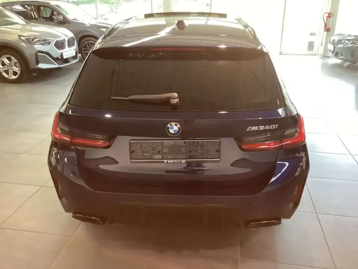 Gebraucht BMW 340 392 PS (288 kW) 2025 Tansanitblau ii metallic Kombi
