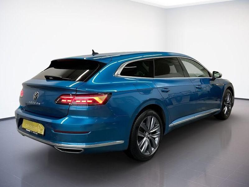 Gebraucht VW Arteon Elegance 190 PS (139 kW) 2022 Eisvogelblau metallic Kombi