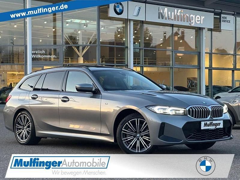 Skyscraper grau (metallic) Gebraucht 2023 BMW 330e M Sport Kombi | 39.900 € (Guter Preis) - Bild 1/4
