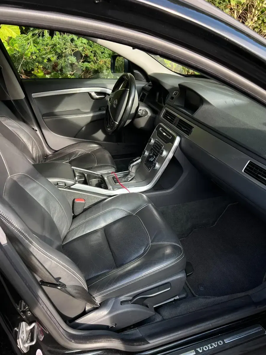 Gebraucht Volvo XC70 Summum 215 PS (158 kW) 2014 Schwarz Kombi