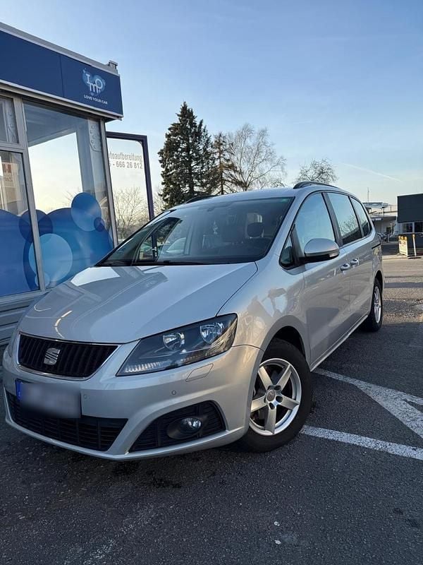 Silber Gebraucht 2012 Seat Alhambra Van / Kleinbus | 7.300 € (Fairer Preis) - Bild 1/4