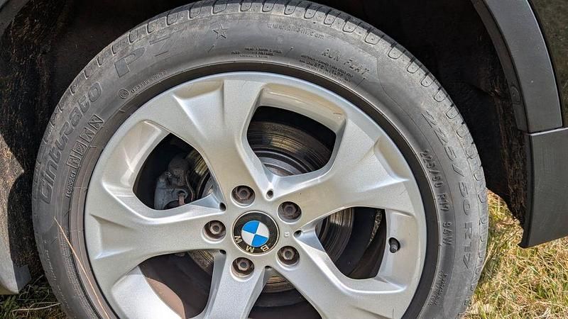 Używany BMW X1 xLine 143 KM (105 kW) 2011 Czarny SUV