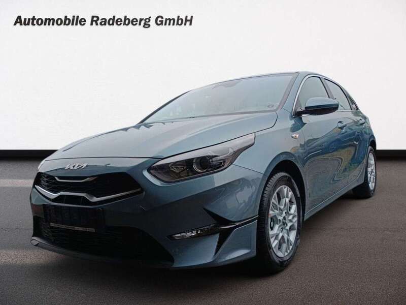 Pentametal met Neu 2024 Kia Ceed Limousine | 25.660 € (Etwas zu teuer) - Bild 1/4